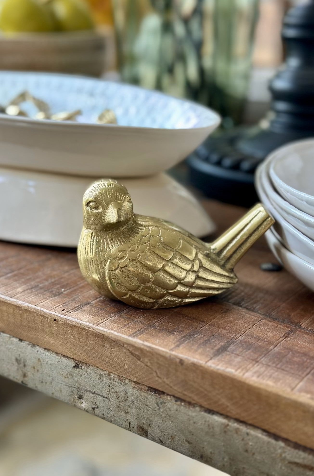 Robin Ornament, Iron w Gold Finish - Head Turned Tail Up - Magpie Style