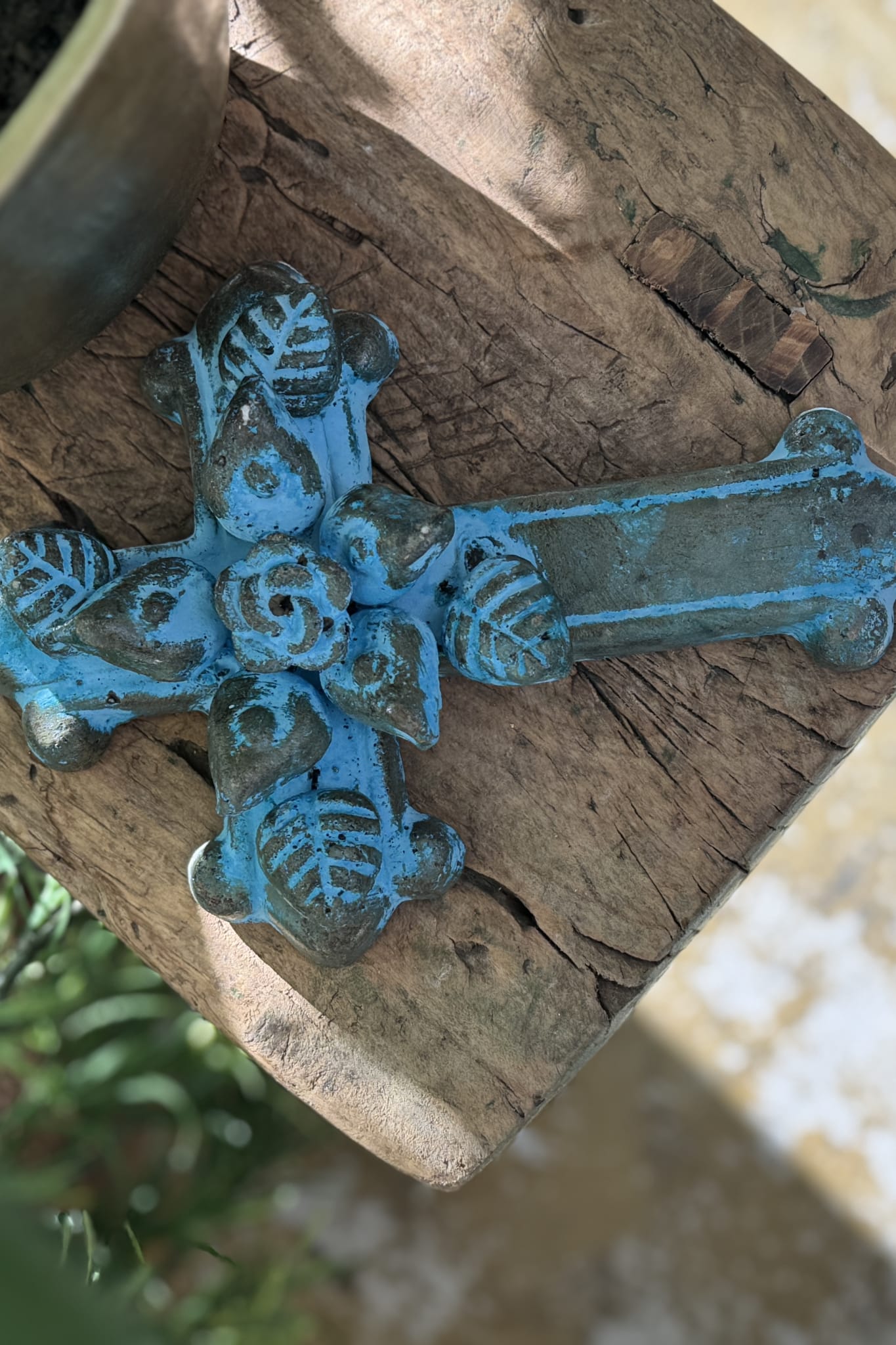 Blue Cross w Flowers - Magpie Style