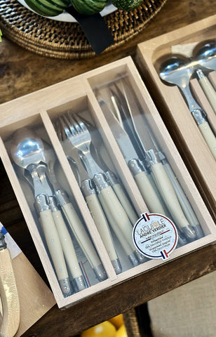 LAGUIOLE Debutant Cutlery Set 18pcs Ivory