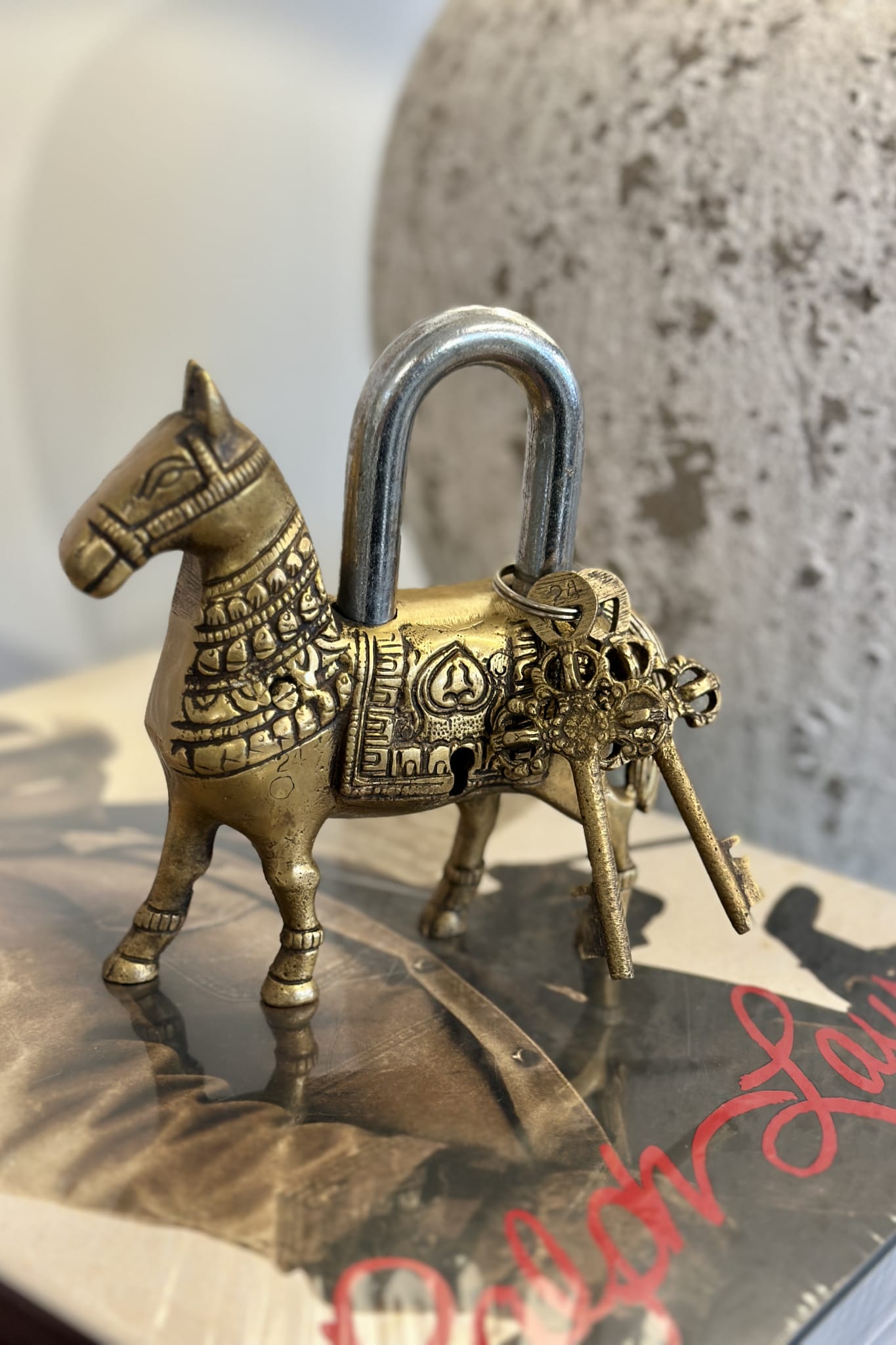 Brass Horse Lock - Magpie Style