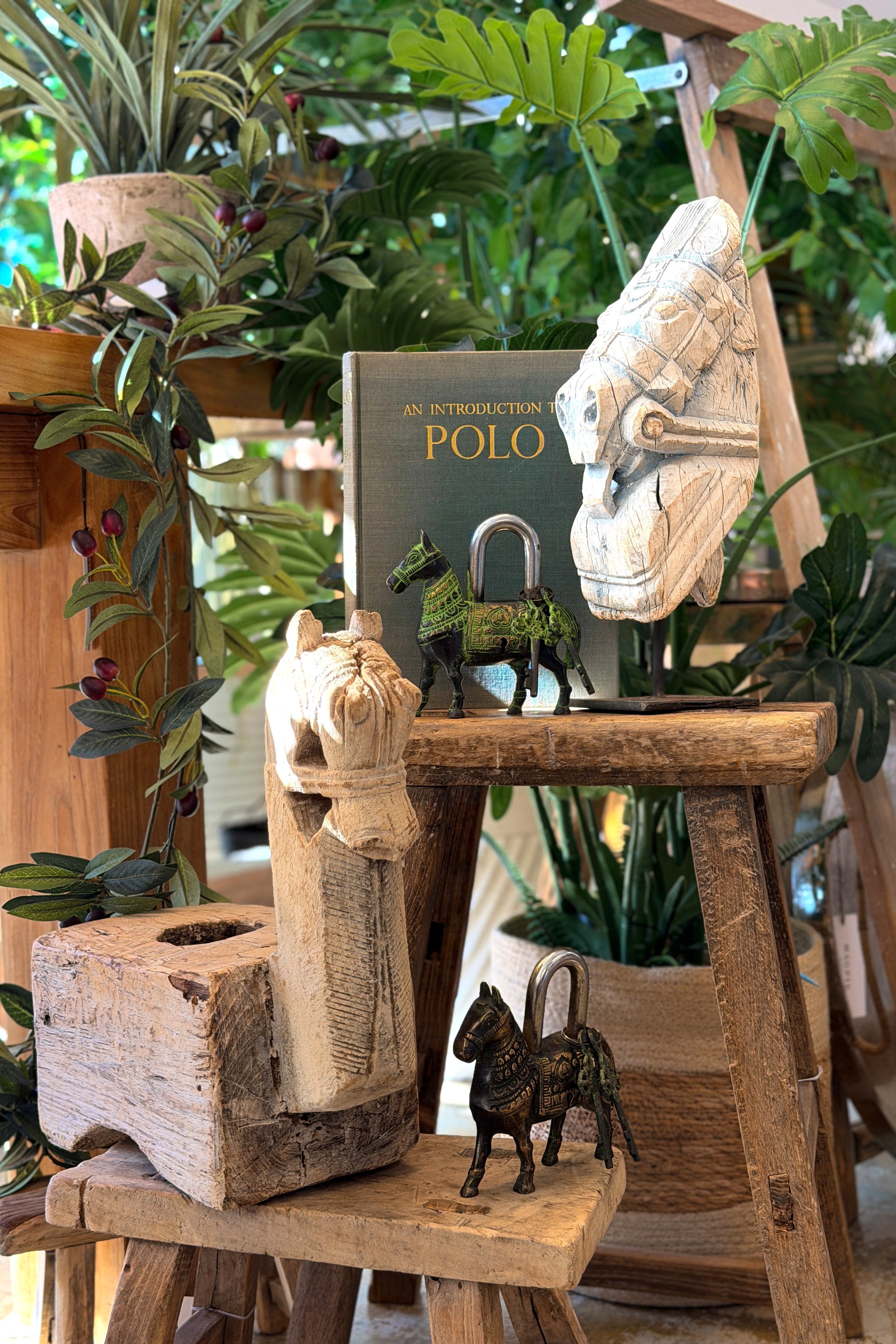 Wooden Horse Candle Stand - Magpie Style