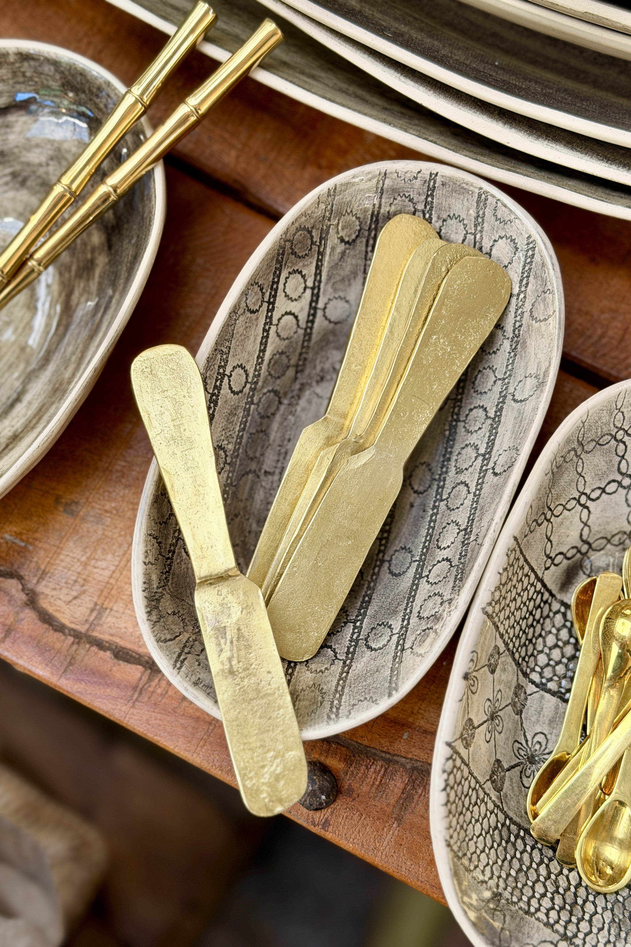 Brass Spreader Knife - Magpie Style