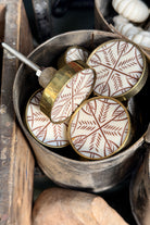 Ceramic Leaf Doorknob - Magpie Style