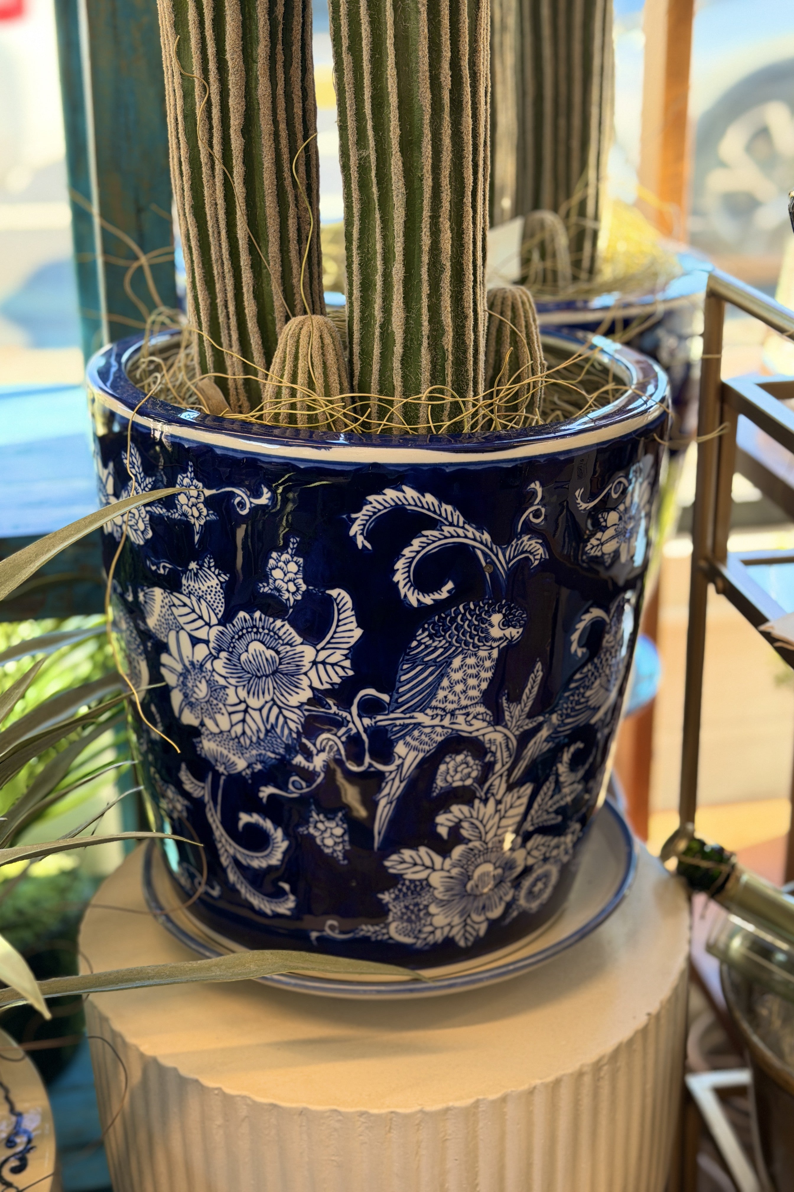 Midnight Bird Garden Pot - Medium - Magpie Style