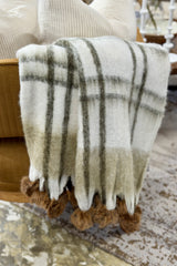 Aspen Pom-Pom Throw - Coffee