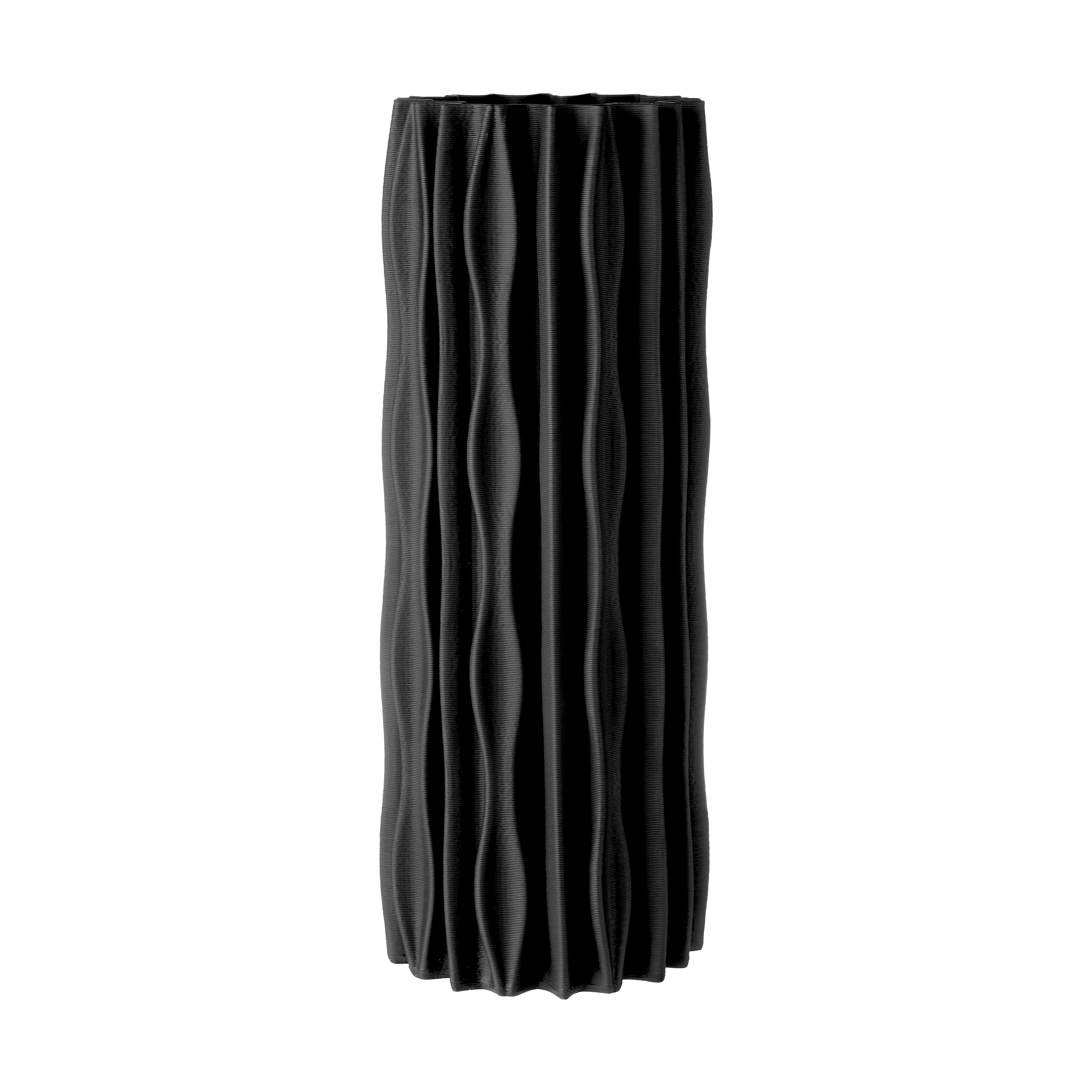 Ilukatt Black Rib Ceramic Vase - Magpie Style