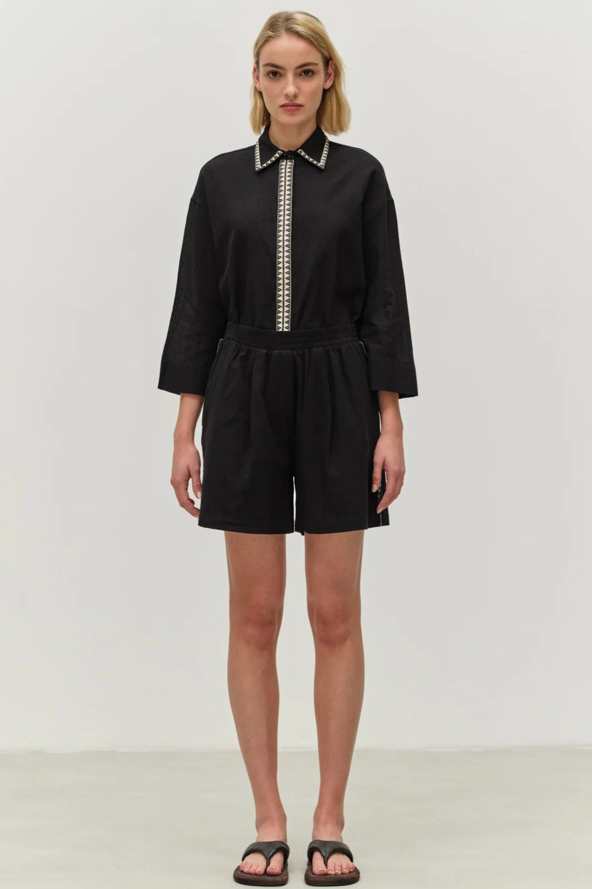 DEVOTION TWINS Thalia Short - Black - Magpie Style