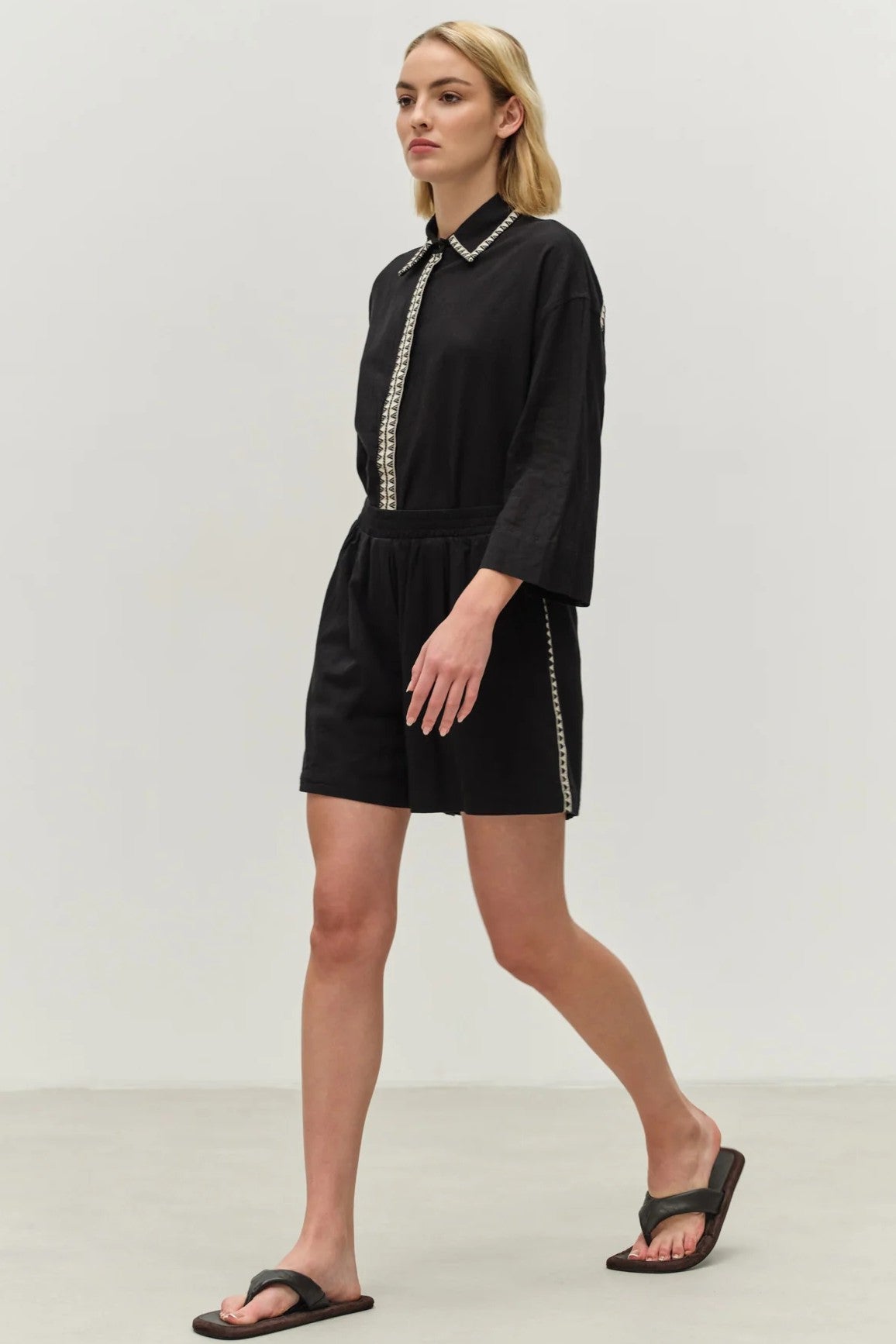 DEVOTION TWINS Gaia Shirt - Black - Magpie Style