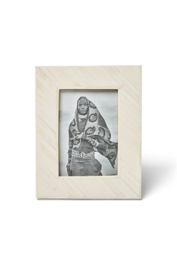 Osaget Photo Frame - 5 x 7 - Magpie Style