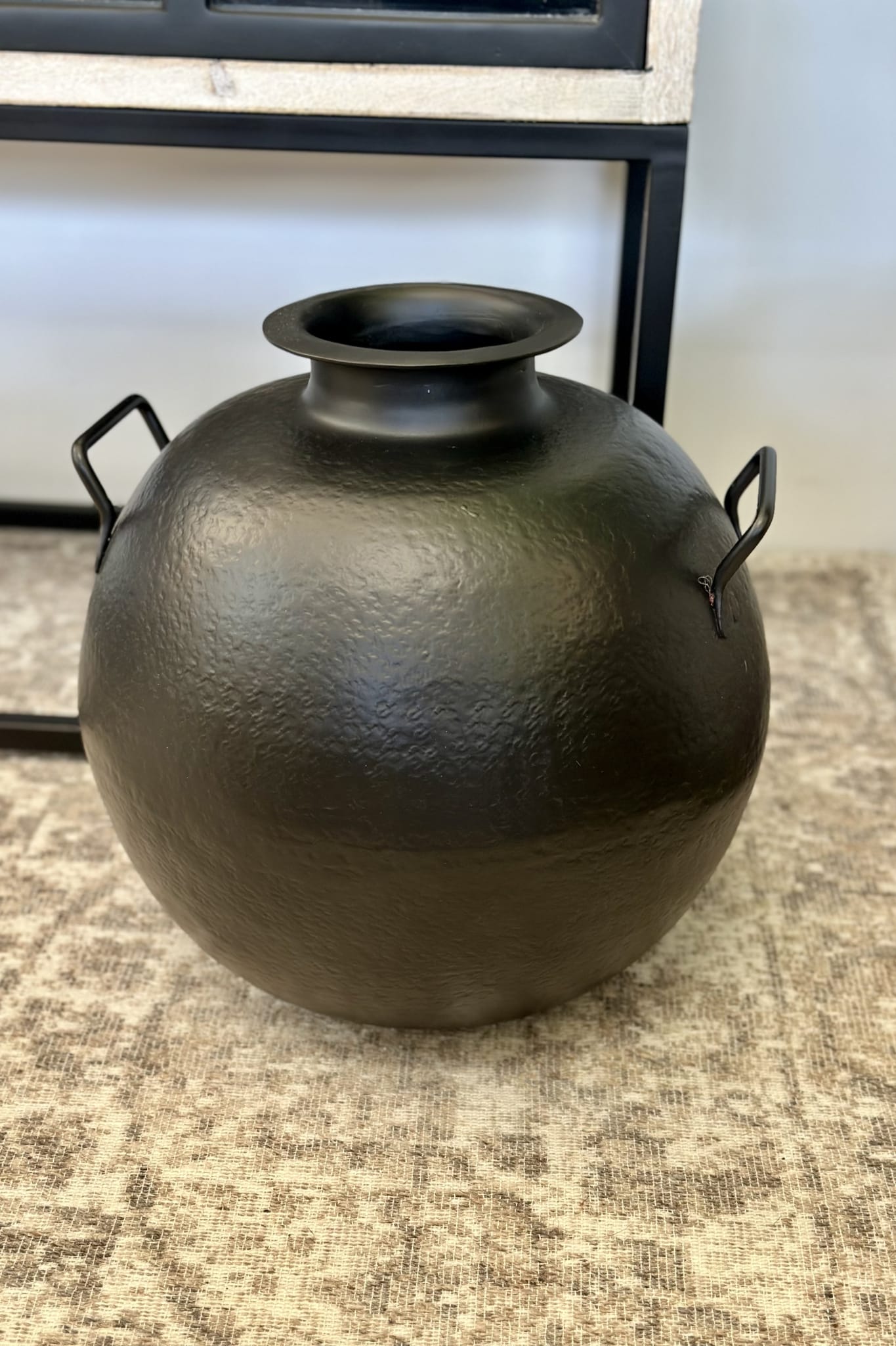 Hydria Black Iron Urn - Magpie Style