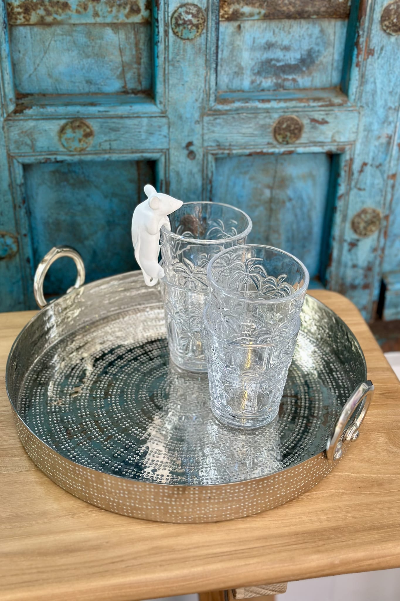 Hammered Round Tray with Ring Handle 34cm - Magpie Style