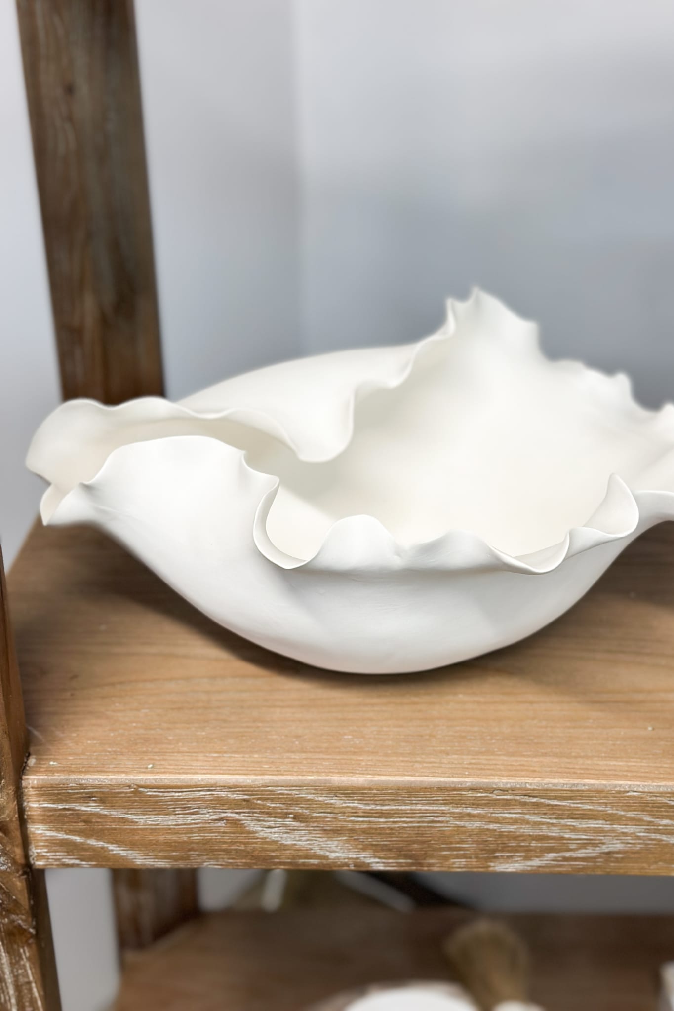 Fine Porcelain Wave Bowl - Magpie Style