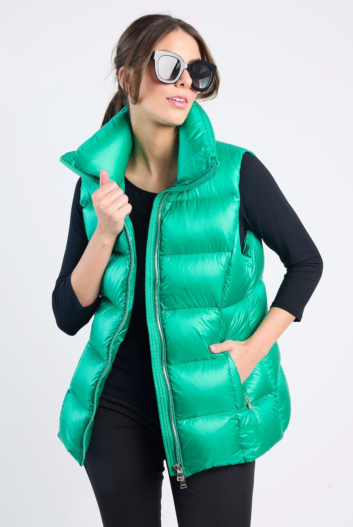 MOKÉ Ester Packable Vest in Emerald - Magpie Style