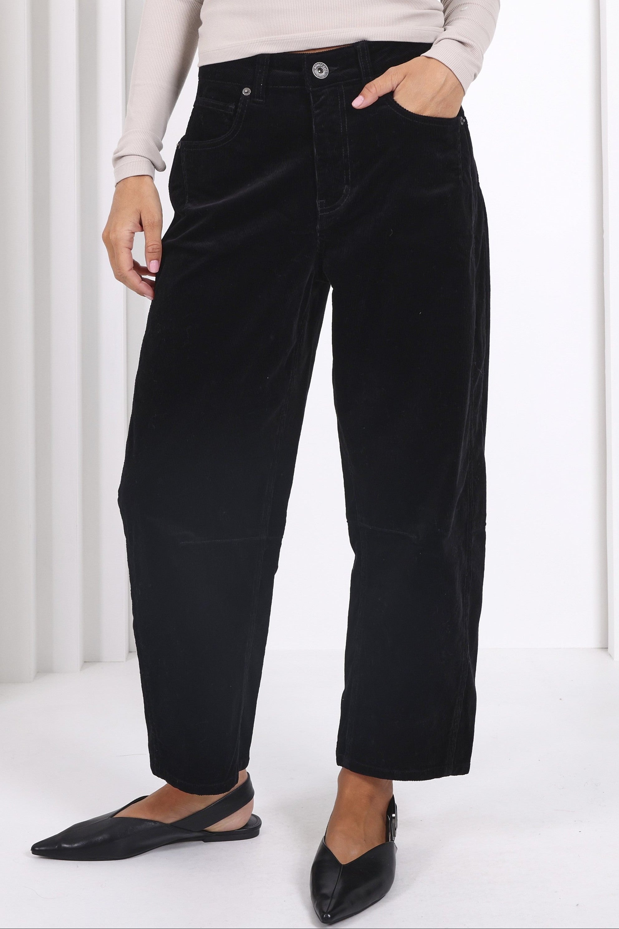 Toni Barrel Cord Jeans - Jet Black - Magpie Style