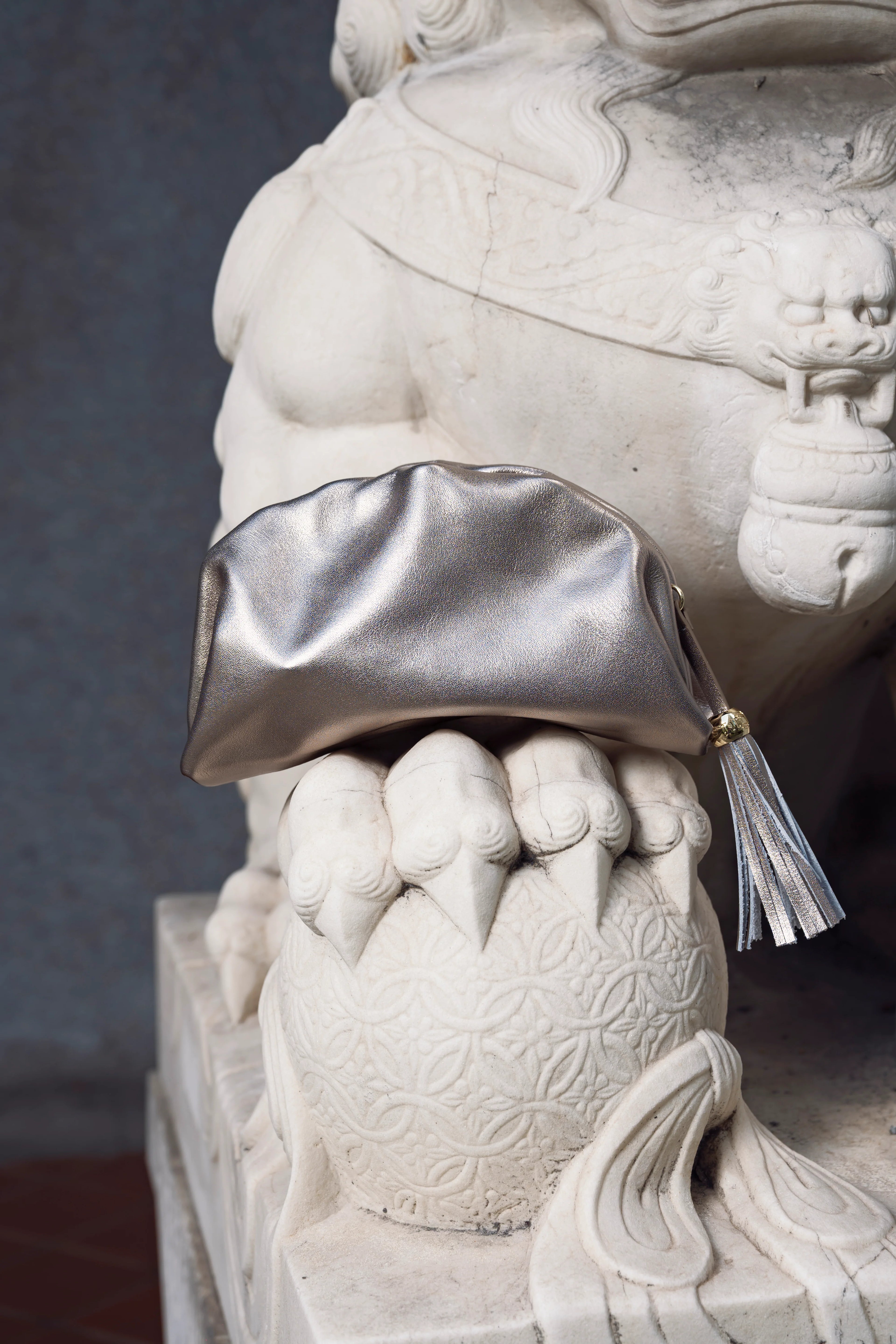 DESTI SAINT Gold Patty Pouch - Magpie Style