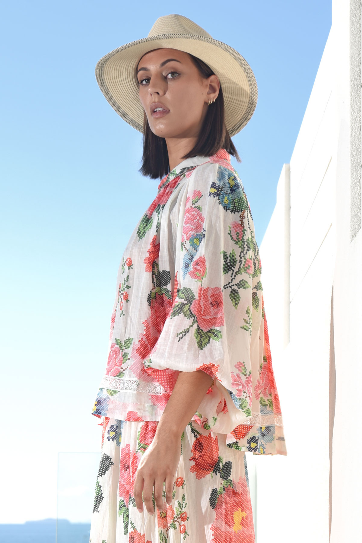 TRELISE COOPER Float Of Confidence Blouse - White Floral – additional product view