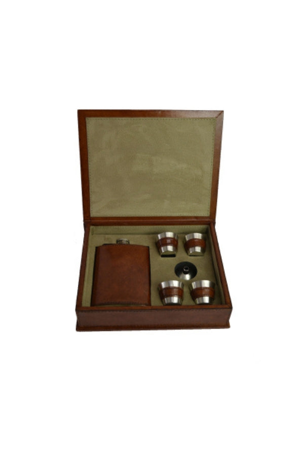 Hip Flask , 4 Cups & Funnel Set in Leather Box - Magpie Style