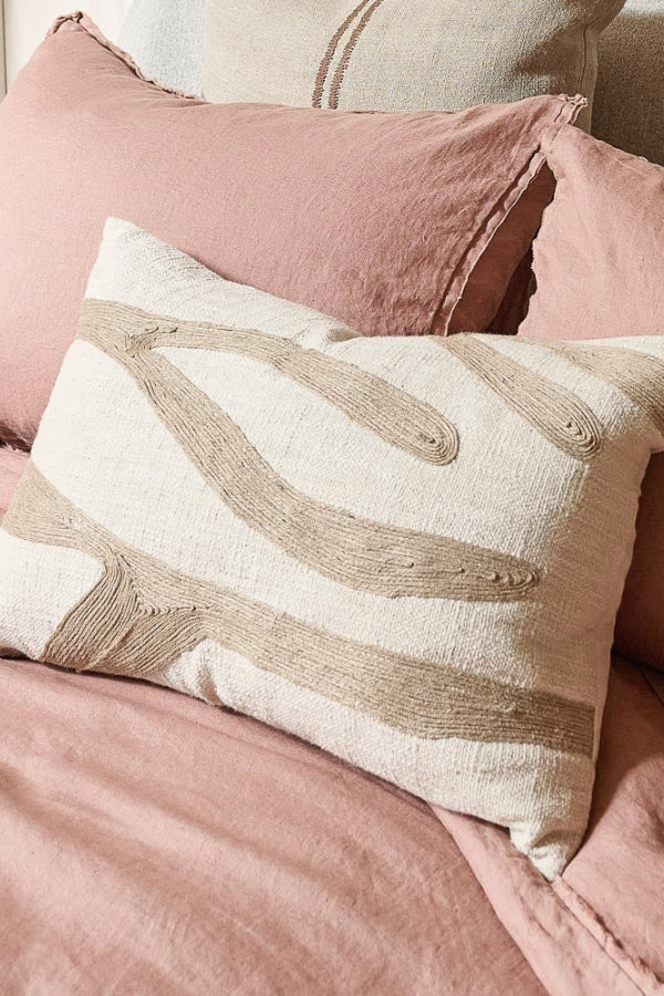 Zanth Cushion - Ivory/Natural - 40x60cm - Magpie Style