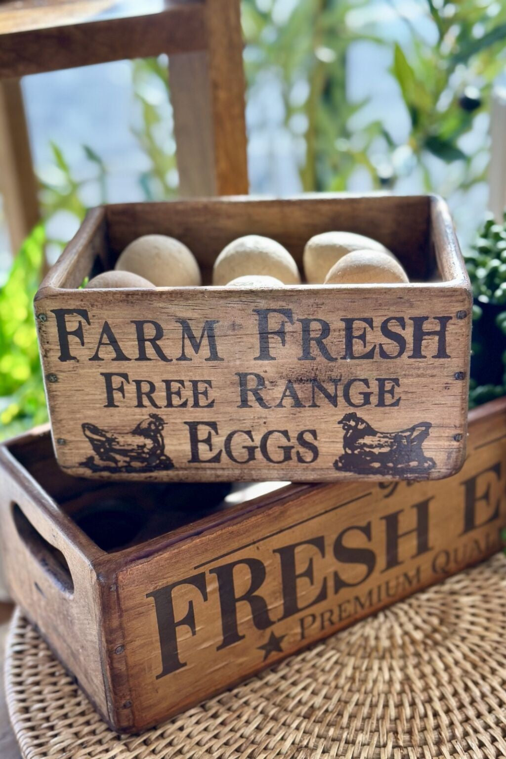 Wooden Vintage Egg Tray - 6 Egg - Magpie Style