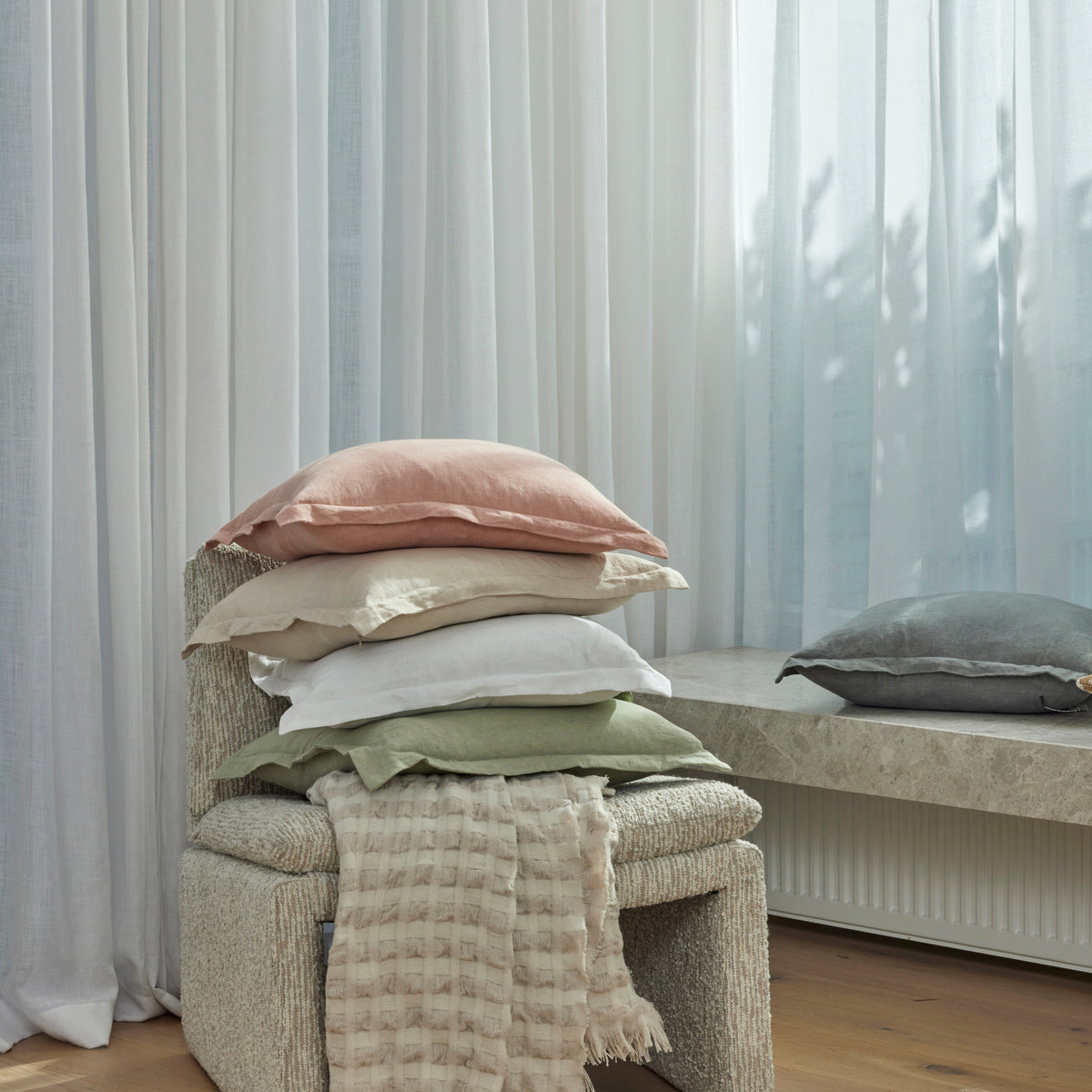 Cove Linen Cushion - Pink - 3