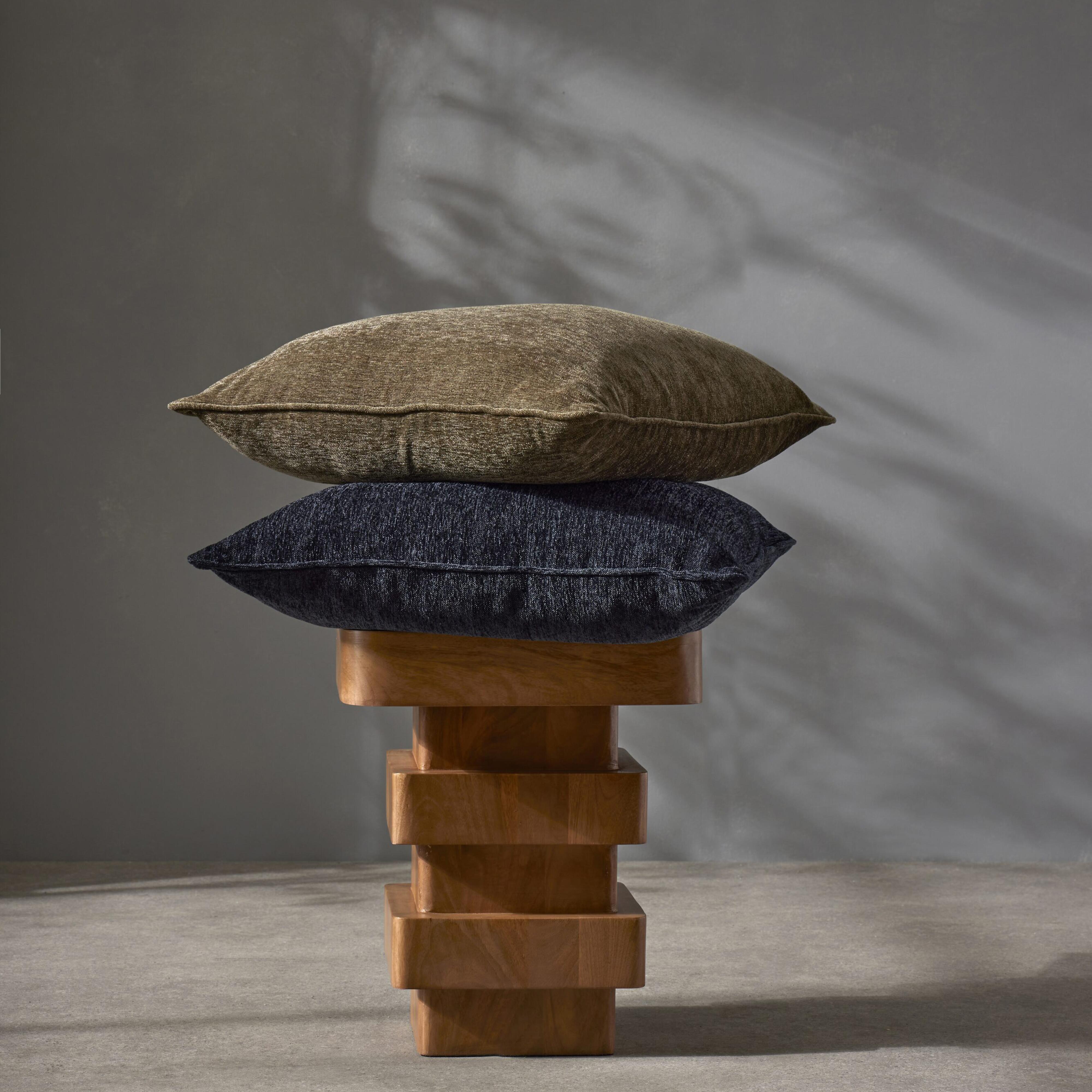 Valencia Cushion - Blue - 3