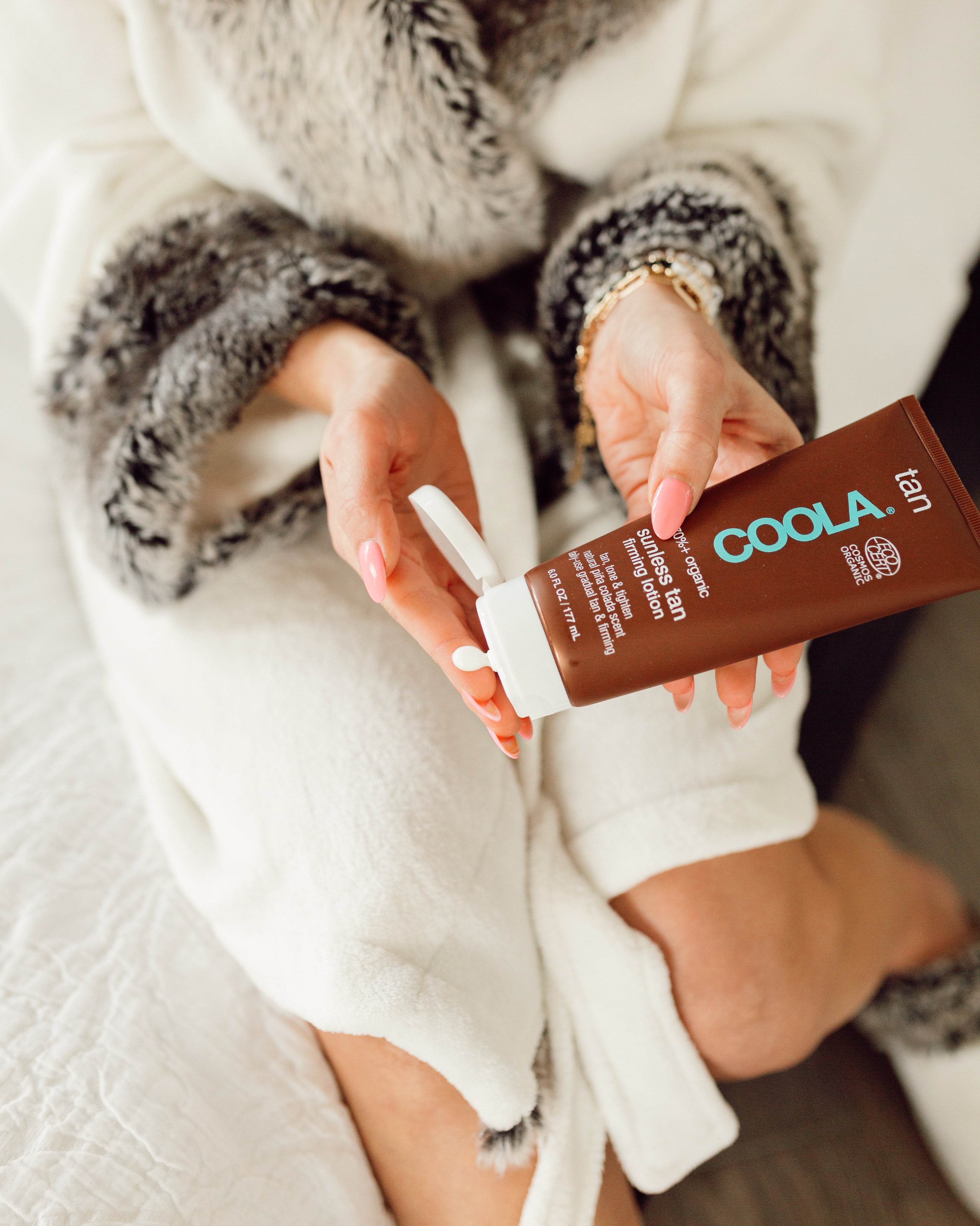 COOLA - Organic Sunless Tan Firming Lotion - Paula Ryan