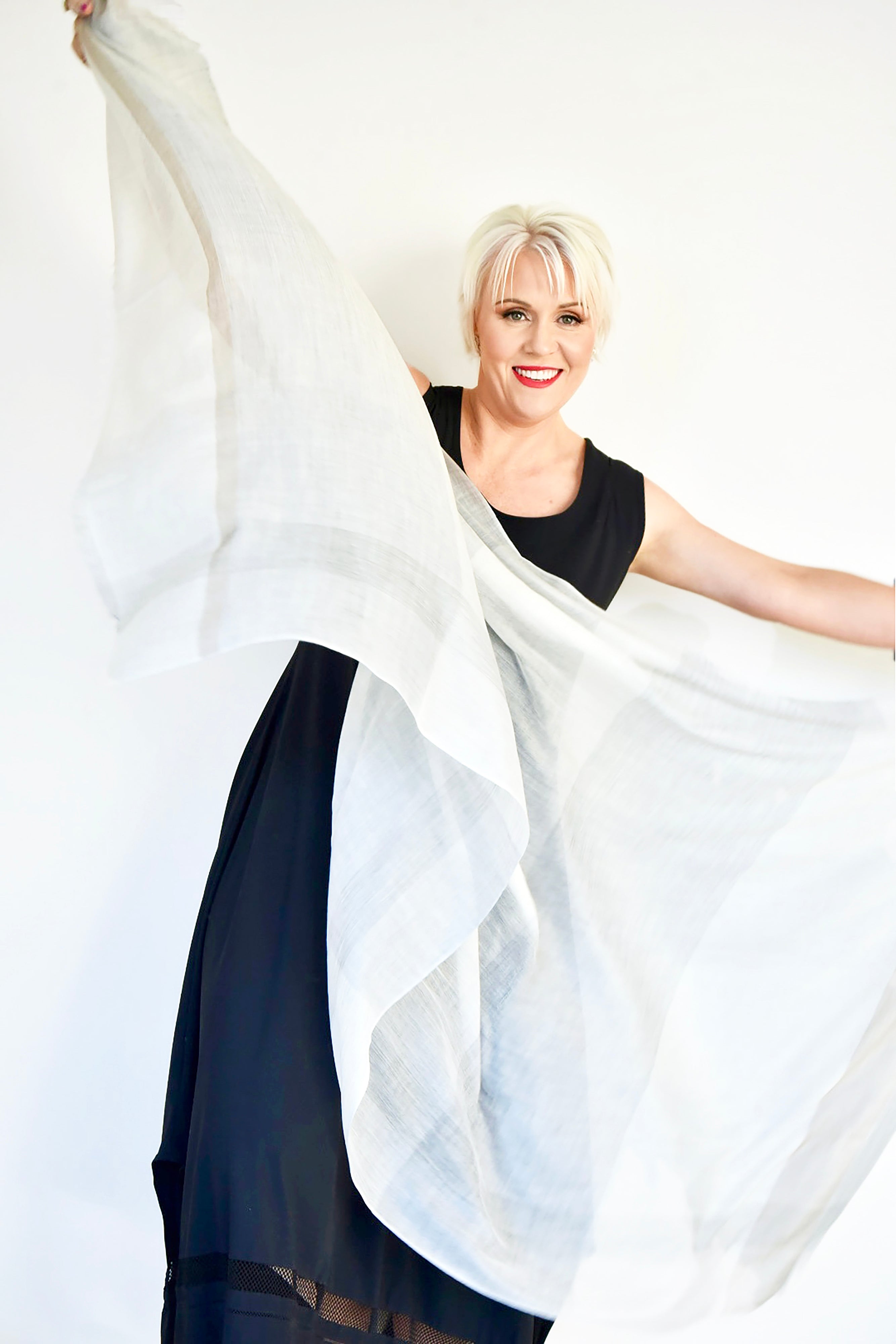 LUXURY CASHMERE COMPANY Chelsea Scarf - 100% Cashmere - Magpie Style